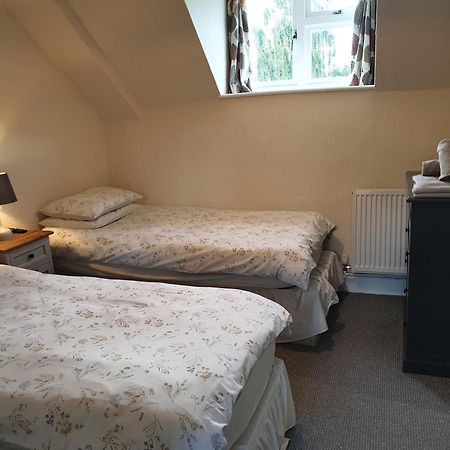 The Horse And Panniers Guest House. North Luffenham Exteriör bild